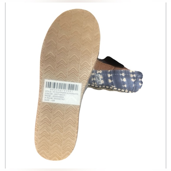 TOMS NAVY BATIK STRIPE SLIP ON - Picture 5 of 5